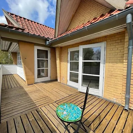 Saerpraeget & Teatralsk Villa, Med Skon Udsigt فيلة *