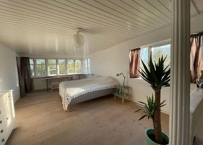 Villa Saerpraeget & Teatralsk Villa, Med Skon Udsigt